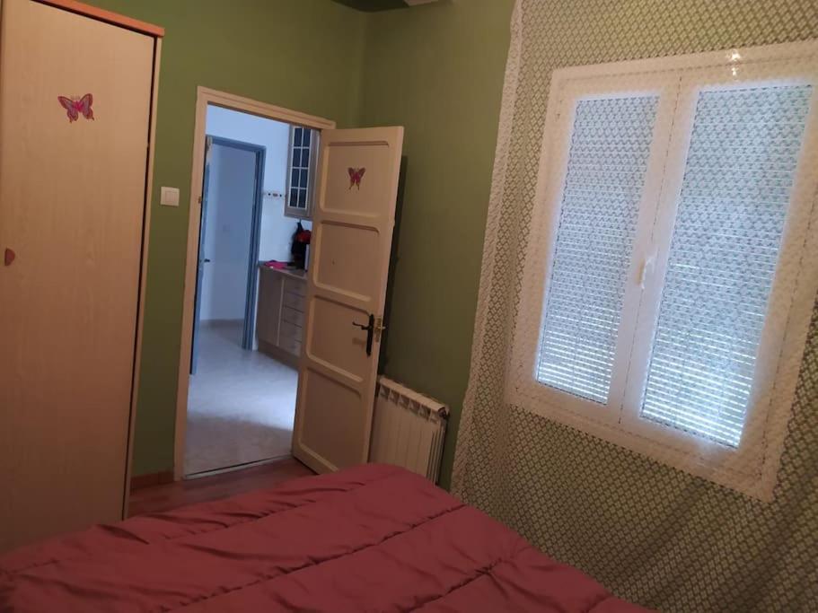 Amplio Piso En Centro Con Balcon Apartman Cuenca  Kültér fotó